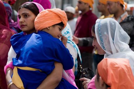 Sikh Parade Kind 2 -  StefanH -  auf  - Array - 